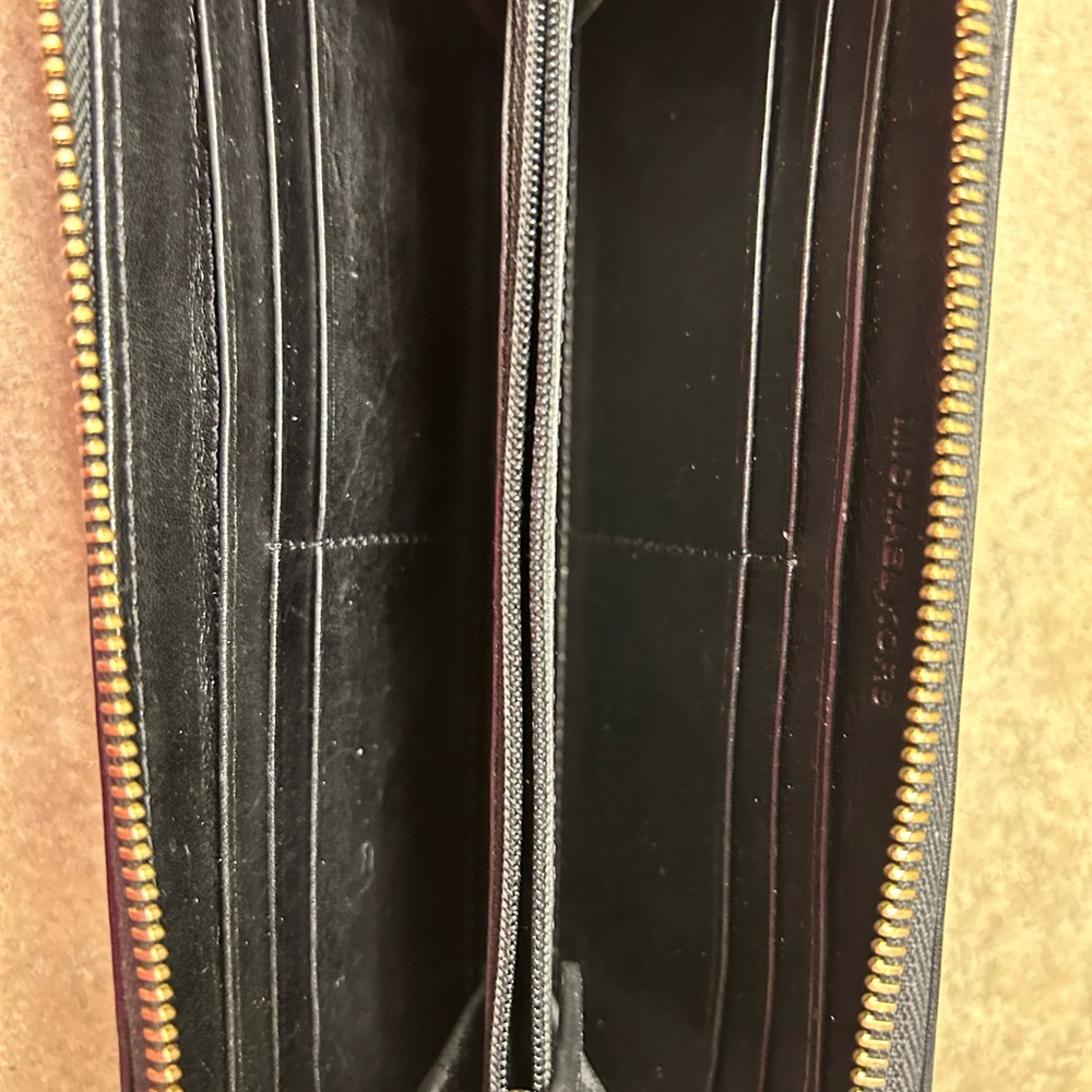 Wallet - Picture 4 of 6